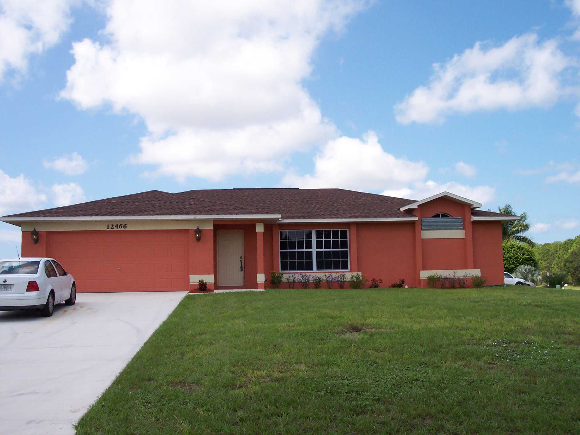 Lakefront Bonita Springs, Florida house for sale 3 bedroom with a pool